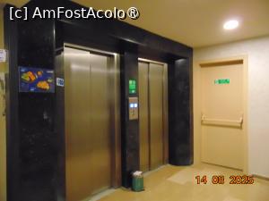 [P23] cele doua lifturi » foto by Yolanda
 - 
<span class="allrVoted glyphicon glyphicon-heart hidden" id="av1496140"></span>
<a class="m-l-10 hidden" id="sv1496140" onclick="voting_Foto_DelVot(,1496140,2497)" role="button">șterge vot <span class="glyphicon glyphicon-remove"></span></a>
<a id="v91496140" class=" c-red"  onclick="voting_Foto_SetVot(1496140)" role="button"><span class="glyphicon glyphicon-heart-empty"></span> <b>LIKE</b> = Votează poza</a> <img class="hidden"  id="f1496140W9" src="/imagini/loader.gif" border="0" /><span class="AjErrMes hidden" id="e1496140ErM"></span>