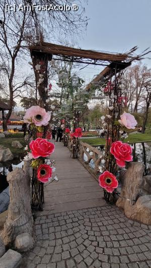 [P49] Târgul de Paște din Craiova 2025 » foto by vlado2
 - 
<span class="allrVoted glyphicon glyphicon-heart hidden" id="av1519722"></span>
<a class="m-l-10 hidden" id="sv1519722" onclick="voting_Foto_DelVot(,1519722,2510)" role="button">șterge vot <span class="glyphicon glyphicon-remove"></span></a>
<a id="v91519722" class=" c-red"  onclick="voting_Foto_SetVot(1519722)" role="button"><span class="glyphicon glyphicon-heart-empty"></span> <b>LIKE</b> = Votează poza</a> <img class="hidden"  id="f1519722W9" src="/imagini/loader.gif" border="0" /><span class="AjErrMes hidden" id="e1519722ErM"></span>