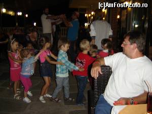 [P23] Minidiscoteca copilaşilor!!!  » foto by hlli
 - 
<span class="allrVoted glyphicon glyphicon-heart hidden" id="av561941"></span>
<a class="m-l-10 hidden" id="sv561941" onclick="voting_Foto_DelVot(,561941,2570)" role="button">șterge vot <span class="glyphicon glyphicon-remove"></span></a>
<a id="v9561941" class=" c-red"  onclick="voting_Foto_SetVot(561941)" role="button"><span class="glyphicon glyphicon-heart-empty"></span> <b>LIKE</b> = Votează poza</a> <img class="hidden"  id="f561941W9" src="/imagini/loader.gif" border="0" /><span class="AjErrMes hidden" id="e561941ErM"></span>