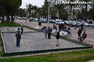 [P08] Pétanque - joc cu bile practicat in Franta. Aici este suprins si in Nice ca dovada a popularitatii sale » foto by DarkAng3L
 - 
<span class="allrVoted glyphicon glyphicon-heart hidden" id="av585038"></span>
<a class="m-l-10 hidden" id="sv585038" onclick="voting_Foto_DelVot(,585038,2571)" role="button">șterge vot <span class="glyphicon glyphicon-remove"></span></a>
<a id="v9585038" class=" c-red"  onclick="voting_Foto_SetVot(585038)" role="button"><span class="glyphicon glyphicon-heart-empty"></span> <b>LIKE</b> = Votează poza</a> <img class="hidden"  id="f585038W9" src="/imagini/loader.gif" border="0" /><span class="AjErrMes hidden" id="e585038ErM"></span>