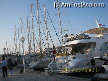 [P09] Portul staţiunii Port El Kantaoui - cel mai frumos port de yahturi de la Marea Mediterană. » foto by bose
 - 
<span class="allrVoted glyphicon glyphicon-heart hidden" id="av215716"></span>
<a class="m-l-10 hidden" id="sv215716" onclick="voting_Foto_DelVot(,215716,2617)" role="button">șterge vot <span class="glyphicon glyphicon-remove"></span></a>
<a id="v9215716" class=" c-red"  onclick="voting_Foto_SetVot(215716)" role="button"><span class="glyphicon glyphicon-heart-empty"></span> <b>LIKE</b> = Votează poza</a> <img class="hidden"  id="f215716W9" src="/imagini/loader.gif" border="0" /><span class="AjErrMes hidden" id="e215716ErM"></span>