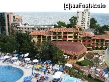 [P02] Vedere din balcon Park Hotel Golden Beach. Hotelul din dreapta inalt este Metropol, cam sovietic. Cel din dreapta galben, mai apropiat este Bolero. » foto by adynutza26
 - 
<span class="allrVoted glyphicon glyphicon-heart hidden" id="av126543"></span>
<a class="m-l-10 hidden" id="sv126543" onclick="voting_Foto_DelVot(,126543,2682)" role="button">șterge vot <span class="glyphicon glyphicon-remove"></span></a>
<a id="v9126543" class=" c-red"  onclick="voting_Foto_SetVot(126543)" role="button"><span class="glyphicon glyphicon-heart-empty"></span> <b>LIKE</b> = Votează poza</a> <img class="hidden"  id="f126543W9" src="/imagini/loader.gif" border="0" /><span class="AjErrMes hidden" id="e126543ErM"></span>