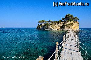 P57 [JUN-2013] Insula Agios Sostis, legata de Zakynthos prin intermediul unui pod de lemn. 