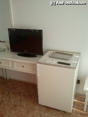 [P07] TV, cu cablu (chiar si HBO) si frigiderul, fenomenal, in 2 ore, fara a folosi congelatorul, berea, sucul etc era ,,beton'' » foto by Dragos12
 - 
<span class="allrVoted glyphicon glyphicon-heart hidden" id="av361315"></span>
<a class="m-l-10 hidden" id="sv361315" onclick="voting_Foto_DelVot(,361315,2755)" role="button">șterge vot <span class="glyphicon glyphicon-remove"></span></a>
<a id="v9361315" class=" c-red"  onclick="voting_Foto_SetVot(361315)" role="button"><span class="glyphicon glyphicon-heart-empty"></span> <b>LIKE</b> = Votează poza</a> <img class="hidden"  id="f361315W9" src="/imagini/loader.gif" border="0" /><span class="AjErrMes hidden" id="e361315ErM"></span>