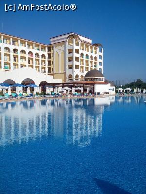 [P09] piscina » foto by mitica070463
 - 
<span class="allrVoted glyphicon glyphicon-heart hidden" id="av777291"></span>
<a class="m-l-10 hidden" id="sv777291" onclick="voting_Foto_DelVot(,777291,2846)" role="button">șterge vot <span class="glyphicon glyphicon-remove"></span></a>
<a id="v9777291" class=" c-red"  onclick="voting_Foto_SetVot(777291)" role="button"><span class="glyphicon glyphicon-heart-empty"></span> <b>LIKE</b> = Votează poza</a> <img class="hidden"  id="f777291W9" src="/imagini/loader.gif" border="0" /><span class="AjErrMes hidden" id="e777291ErM"></span>