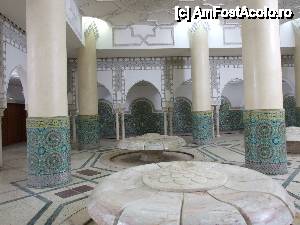 [P05] Moscheea Hassan II - interior » foto by daniel_72
 - 
<span class="allrVoted glyphicon glyphicon-heart hidden" id="av410432"></span>
<a class="m-l-10 hidden" id="sv410432" onclick="voting_Foto_DelVot(,410432,2870)" role="button">șterge vot <span class="glyphicon glyphicon-remove"></span></a>
<a id="v9410432" class=" c-red"  onclick="voting_Foto_SetVot(410432)" role="button"><span class="glyphicon glyphicon-heart-empty"></span> <b>LIKE</b> = Votează poza</a> <img class="hidden"  id="f410432W9" src="/imagini/loader.gif" border="0" /><span class="AjErrMes hidden" id="e410432ErM"></span>