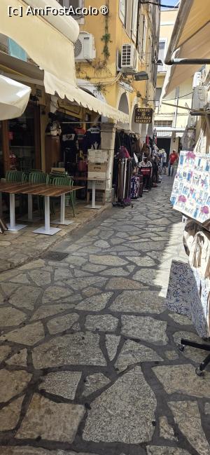 [P43] prin Corfu Town » foto by NobodyFE
 - 
<span class="allrVoted glyphicon glyphicon-heart hidden" id="av1538929"></span>
<a class="m-l-10 hidden" id="sv1538929" onclick="voting_Foto_DelVot(,1538929,2905)" role="button">șterge vot <span class="glyphicon glyphicon-remove"></span></a>
<a id="v91538929" class=" c-red"  onclick="voting_Foto_SetVot(1538929)" role="button"><span class="glyphicon glyphicon-heart-empty"></span> <b>LIKE</b> = Votează poza</a> <img class="hidden"  id="f1538929W9" src="/imagini/loader.gif" border="0" /><span class="AjErrMes hidden" id="e1538929ErM"></span>