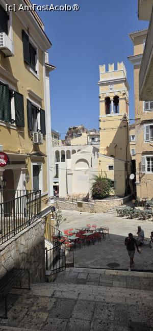 [P50] prin Corfu Town » foto by NobodyFE
 - 
<span class="allrVoted glyphicon glyphicon-heart hidden" id="av1538936"></span>
<a class="m-l-10 hidden" id="sv1538936" onclick="voting_Foto_DelVot(,1538936,2905)" role="button">șterge vot <span class="glyphicon glyphicon-remove"></span></a>
<a id="v91538936" class=" c-red"  onclick="voting_Foto_SetVot(1538936)" role="button"><span class="glyphicon glyphicon-heart-empty"></span> <b>LIKE</b> = Votează poza</a> <img class="hidden"  id="f1538936W9" src="/imagini/loader.gif" border="0" /><span class="AjErrMes hidden" id="e1538936ErM"></span>