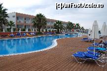 [P02] Hotel Aquis Sandy Beach resort - Agios Georgios sud » foto by tolzan
 - 
<span class="allrVoted glyphicon glyphicon-heart hidden" id="av46983"></span>
<a class="m-l-10 hidden" id="sv46983" onclick="voting_Foto_DelVot(,46983,2905)" role="button">șterge vot <span class="glyphicon glyphicon-remove"></span></a>
<a id="v946983" class=" c-red"  onclick="voting_Foto_SetVot(46983)" role="button"><span class="glyphicon glyphicon-heart-empty"></span> <b>LIKE</b> = Votează poza</a> <img class="hidden"  id="f46983W9" src="/imagini/loader.gif" border="0" /><span class="AjErrMes hidden" id="e46983ErM"></span>