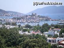 [P02] Bodrum - vedere de pe deal spre port si spre castel » foto by presario
 - 
<span class="allrVoted glyphicon glyphicon-heart hidden" id="av89441"></span>
<a class="m-l-10 hidden" id="sv89441" onclick="voting_Foto_DelVot(,89441,3030)" role="button">șterge vot <span class="glyphicon glyphicon-remove"></span></a>
<a id="v989441" class=" c-red"  onclick="voting_Foto_SetVot(89441)" role="button"><span class="glyphicon glyphicon-heart-empty"></span> <b>LIKE</b> = Votează poza</a> <img class="hidden"  id="f89441W9" src="/imagini/loader.gif" border="0" /><span class="AjErrMes hidden" id="e89441ErM"></span>