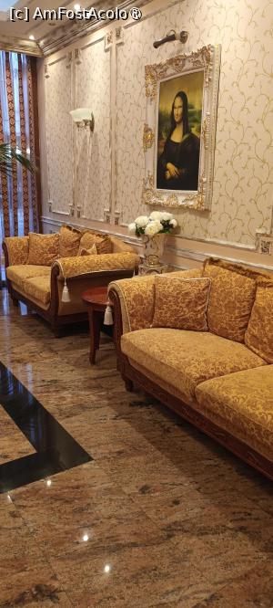 [P03] Lobby destul de ok » foto by Iulia Roxana
 - 
<span class="allrVoted glyphicon glyphicon-heart hidden" id="av1504735"></span>
<a class="m-l-10 hidden" id="sv1504735" onclick="voting_Foto_DelVot(,1504735,3073)" role="button">șterge vot <span class="glyphicon glyphicon-remove"></span></a>
<a id="v91504735" class=" c-red"  onclick="voting_Foto_SetVot(1504735)" role="button"><span class="glyphicon glyphicon-heart-empty"></span> <b>LIKE</b> = Votează poza</a> <img class="hidden"  id="f1504735W9" src="/imagini/loader.gif" border="0" /><span class="AjErrMes hidden" id="e1504735ErM"></span>