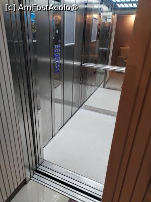 [P24] Unul dintre lifturi » foto by Teodor17
 - 
<span class="allrVoted glyphicon glyphicon-heart hidden" id="av1526759"></span>
<a class="m-l-10 hidden" id="sv1526759" onclick="voting_Foto_DelVot(,1526759,3085)" role="button">șterge vot <span class="glyphicon glyphicon-remove"></span></a>
<a id="v91526759" class=" c-red"  onclick="voting_Foto_SetVot(1526759)" role="button"><span class="glyphicon glyphicon-heart-empty"></span> <b>LIKE</b> = Votează poza</a> <img class="hidden"  id="f1526759W9" src="/imagini/loader.gif" border="0" /><span class="AjErrMes hidden" id="e1526759ErM"></span>