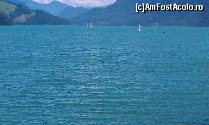 [P06] Ambarcațiuni pe lacul Mondsee, regiunea Salzkammergut, Austria.  » foto by traian.leuca †
 - 
<span class="allrVoted glyphicon glyphicon-heart hidden" id="av614470"></span>
<a class="m-l-10 hidden" id="sv614470" onclick="voting_Foto_DelVot(,614470,3095)" role="button">șterge vot <span class="glyphicon glyphicon-remove"></span></a>
<a id="v9614470" class=" c-red"  onclick="voting_Foto_SetVot(614470)" role="button"><span class="glyphicon glyphicon-heart-empty"></span> <b>LIKE</b> = Votează poza</a> <img class="hidden"  id="f614470W9" src="/imagini/loader.gif" border="0" /><span class="AjErrMes hidden" id="e614470ErM"></span>