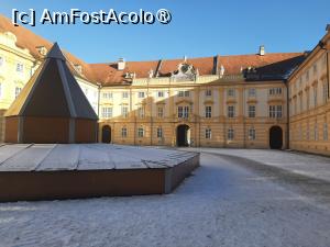 [P13] Curtea Prelaților » foto by adso
 - 
<span class="allrVoted glyphicon glyphicon-heart hidden" id="av1515886"></span>
<a class="m-l-10 hidden" id="sv1515886" onclick="voting_Foto_DelVot(,1515886,3098)" role="button">șterge vot <span class="glyphicon glyphicon-remove"></span></a>
<a id="v91515886" class=" c-red"  onclick="voting_Foto_SetVot(1515886)" role="button"><span class="glyphicon glyphicon-heart-empty"></span> <b>LIKE</b> = Votează poza</a> <img class="hidden"  id="f1515886W9" src="/imagini/loader.gif" border="0" /><span class="AjErrMes hidden" id="e1515886ErM"></span>