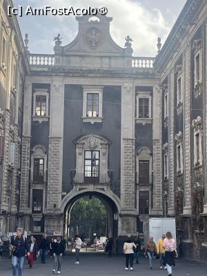 [P21] Catania- Porta Uzeda » foto by Yersinia Pestis
 - 
<span class="allrVoted glyphicon glyphicon-heart hidden" id="av1516261"></span>
<a class="m-l-10 hidden" id="sv1516261" onclick="voting_Foto_DelVot(,1516261,3109)" role="button">șterge vot <span class="glyphicon glyphicon-remove"></span></a>
<a id="v91516261" class=" c-red"  onclick="voting_Foto_SetVot(1516261)" role="button"><span class="glyphicon glyphicon-heart-empty"></span> <b>LIKE</b> = Votează poza</a> <img class="hidden"  id="f1516261W9" src="/imagini/loader.gif" border="0" /><span class="AjErrMes hidden" id="e1516261ErM"></span>