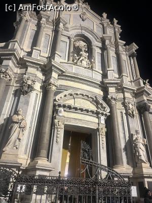 [P04] Catania- intrarea în Basilica Catedrale di Sant Agata » foto by Yersinia Pestis
 - 
<span class="allrVoted glyphicon glyphicon-heart hidden" id="av1516244"></span>
<a class="m-l-10 hidden" id="sv1516244" onclick="voting_Foto_DelVot(,1516244,3109)" role="button">șterge vot <span class="glyphicon glyphicon-remove"></span></a>
<a id="v91516244" class=" c-red"  onclick="voting_Foto_SetVot(1516244)" role="button"><span class="glyphicon glyphicon-heart-empty"></span> <b>LIKE</b> = Votează poza</a> <img class="hidden"  id="f1516244W9" src="/imagini/loader.gif" border="0" /><span class="AjErrMes hidden" id="e1516244ErM"></span>