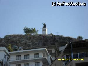 [P50] statuia marelui Mustafa Ataturk se zareste sus in varful dealului.  » foto by adryana
 - 
<span class="allrVoted glyphicon glyphicon-heart hidden" id="av378292"></span>
<a class="m-l-10 hidden" id="sv378292" onclick="voting_Foto_DelVot(,378292,3144)" role="button">șterge vot <span class="glyphicon glyphicon-remove"></span></a>
<a id="v9378292" class=" c-red"  onclick="voting_Foto_SetVot(378292)" role="button"><span class="glyphicon glyphicon-heart-empty"></span> <b>LIKE</b> = Votează poza</a> <img class="hidden"  id="f378292W9" src="/imagini/loader.gif" border="0" /><span class="AjErrMes hidden" id="e378292ErM"></span>