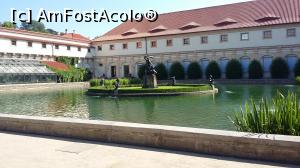 P17 [JUN-2016] Altă imagine cu lacul de la Palatul şi Grădinile Wallenstein din oraşul Praga, Cehia. 