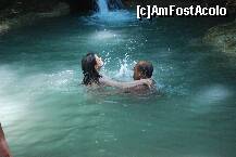 [P10] Soferul  jeep-ului s-a gandit ca meritam o balaceala intr-o apa rece.Aici este si cascada,cei mai curajosi au sarit de sus. » foto by elena_iasi
 - 
<span class="allrVoted glyphicon glyphicon-heart hidden" id="av277671"></span>
<a class="m-l-10 hidden" id="sv277671" onclick="voting_Foto_DelVot(,277671,3186)" role="button">șterge vot <span class="glyphicon glyphicon-remove"></span></a>
<a id="v9277671" class=" c-red"  onclick="voting_Foto_SetVot(277671)" role="button"><span class="glyphicon glyphicon-heart-empty"></span> <b>LIKE</b> = Votează poza</a> <img class="hidden"  id="f277671W9" src="/imagini/loader.gif" border="0" /><span class="AjErrMes hidden" id="e277671ErM"></span>