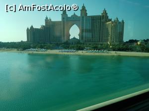 [P16] Vedere Atlantis Palm din monorail.  » foto by danaswiss
 - 
<span class="allrVoted glyphicon glyphicon-heart hidden" id="av1159199"></span>
<a class="m-l-10 hidden" id="sv1159199" onclick="voting_Foto_DelVot(,1159199,3199)" role="button">șterge vot <span class="glyphicon glyphicon-remove"></span></a>
<a id="v91159199" class=" c-red"  onclick="voting_Foto_SetVot(1159199)" role="button"><span class="glyphicon glyphicon-heart-empty"></span> <b>LIKE</b> = Votează poza</a> <img class="hidden"  id="f1159199W9" src="/imagini/loader.gif" border="0" /><span class="AjErrMes hidden" id="e1159199ErM"></span>