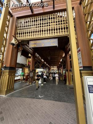 [P10] O poartă spre galeriile comerciale » foto by AZE
 - 
<span class="allrVoted glyphicon glyphicon-heart hidden" id="av1502790"></span>
<a class="m-l-10 hidden" id="sv1502790" onclick="voting_Foto_DelVot(,1502790,3199)" role="button">șterge vot <span class="glyphicon glyphicon-remove"></span></a>
<a id="v91502790" class=" c-red"  onclick="voting_Foto_SetVot(1502790)" role="button"><span class="glyphicon glyphicon-heart-empty"></span> <b>LIKE</b> = Votează poza</a> <img class="hidden"  id="f1502790W9" src="/imagini/loader.gif" border="0" /><span class="AjErrMes hidden" id="e1502790ErM"></span>