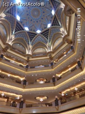 P02 [SEP-2016] Emirates Palace - sub cupola principală