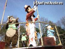 [P11] Parada- Goofy, Chip si Dale » foto by le_maitre
 - 
<span class="allrVoted glyphicon glyphicon-heart hidden" id="av305345"></span>
<a class="m-l-10 hidden" id="sv305345" onclick="voting_Foto_DelVot(,305345,3203)" role="button">șterge vot <span class="glyphicon glyphicon-remove"></span></a>
<a id="v9305345" class=" c-red"  onclick="voting_Foto_SetVot(305345)" role="button"><span class="glyphicon glyphicon-heart-empty"></span> <b>LIKE</b> = Votează poza</a> <img class="hidden"  id="f305345W9" src="/imagini/loader.gif" border="0" /><span class="AjErrMes hidden" id="e305345ErM"></span>