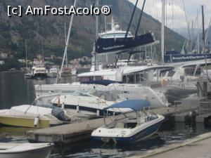 [P31] Aglomeraţie în portul Kotor » foto by Michi
 - 
<span class="allrVoted glyphicon glyphicon-heart hidden" id="av794509"></span>
<a class="m-l-10 hidden" id="sv794509" onclick="voting_Foto_DelVot(,794509,3229)" role="button">șterge vot <span class="glyphicon glyphicon-remove"></span></a>
<a id="v9794509" class=" c-red"  onclick="voting_Foto_SetVot(794509)" role="button"><span class="glyphicon glyphicon-heart-empty"></span> <b>LIKE</b> = Votează poza</a> <img class="hidden"  id="f794509W9" src="/imagini/loader.gif" border="0" /><span class="AjErrMes hidden" id="e794509ErM"></span>