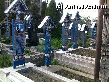 [P02] Cimitirul Vesel Săpânţa - Vedere de ansamblu, în dreapta după intrare. » foto by creivean
 - 
<span class="allrVoted glyphicon glyphicon-heart hidden" id="av72137"></span>
<a class="m-l-10 hidden" id="sv72137" onclick="voting_Foto_DelVot(,72137,3234)" role="button">șterge vot <span class="glyphicon glyphicon-remove"></span></a>
<a id="v972137" class=" c-red"  onclick="voting_Foto_SetVot(72137)" role="button"><span class="glyphicon glyphicon-heart-empty"></span> <b>LIKE</b> = Votează poza</a> <img class="hidden"  id="f72137W9" src="/imagini/loader.gif" border="0" /><span class="AjErrMes hidden" id="e72137ErM"></span>