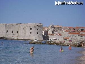 P18 [JUL-2011] Dubrovnik - orasul vechi vazut de pe plaja
