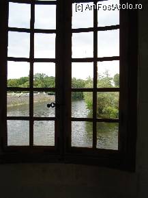 [P12] Franta - Valea Loirei - Chateau Chenonceau, raul Cher vazut de la una din ferestrele galeriei » foto by Diaura*
 - 
<span class="allrVoted glyphicon glyphicon-heart hidden" id="av211276"></span>
<a class="m-l-10 hidden" id="sv211276" onclick="voting_Foto_DelVot(,211276,3364)" role="button">șterge vot <span class="glyphicon glyphicon-remove"></span></a>
<a id="v9211276" class=" c-red"  onclick="voting_Foto_SetVot(211276)" role="button"><span class="glyphicon glyphicon-heart-empty"></span> <b>LIKE</b> = Votează poza</a> <img class="hidden"  id="f211276W9" src="/imagini/loader.gif" border="0" /><span class="AjErrMes hidden" id="e211276ErM"></span>