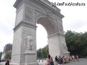 [P54] arcul de triumf, cu statuia lui Washington » foto by grecudoina
 - 
<span class="allrVoted glyphicon glyphicon-heart hidden" id="av352492"></span>
<a class="m-l-10 hidden" id="sv352492" onclick="voting_Foto_DelVot(,352492,3385)" role="button">șterge vot <span class="glyphicon glyphicon-remove"></span></a>
<a id="v9352492" class=" c-red"  onclick="voting_Foto_SetVot(352492)" role="button"><span class="glyphicon glyphicon-heart-empty"></span> <b>LIKE</b> = Votează poza</a> <img class="hidden"  id="f352492W9" src="/imagini/loader.gif" border="0" /><span class="AjErrMes hidden" id="e352492ErM"></span>