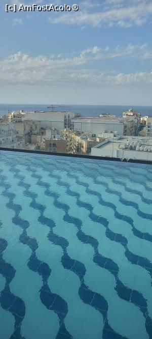 [P06] Piscina de pe acoperisul hotelului » foto by AMC
 - 
<span class="allrVoted glyphicon glyphicon-heart hidden" id="av1537471"></span>
<a class="m-l-10 hidden" id="sv1537471" onclick="voting_Foto_DelVot(,1537471,3405)" role="button">șterge vot <span class="glyphicon glyphicon-remove"></span></a>
<a id="v91537471" class=" c-red"  onclick="voting_Foto_SetVot(1537471)" role="button"><span class="glyphicon glyphicon-heart-empty"></span> <b>LIKE</b> = Votează poza</a> <img class="hidden"  id="f1537471W9" src="/imagini/loader.gif" border="0" /><span class="AjErrMes hidden" id="e1537471ErM"></span>