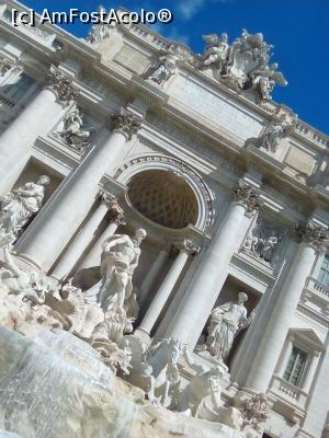 [P09] Frumusetea restaurata recent- Fontana di Trevi » foto by voltainstel
 - 
<span class="allrVoted glyphicon glyphicon-heart hidden" id="av968676"></span>
<a class="m-l-10 hidden" id="sv968676" onclick="voting_Foto_DelVot(,968676,3406)" role="button">șterge vot <span class="glyphicon glyphicon-remove"></span></a>
<a id="v9968676" class=" c-red"  onclick="voting_Foto_SetVot(968676)" role="button"><span class="glyphicon glyphicon-heart-empty"></span> <b>LIKE</b> = Votează poza</a> <img class="hidden"  id="f968676W9" src="/imagini/loader.gif" border="0" /><span class="AjErrMes hidden" id="e968676ErM"></span>