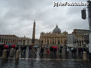 [P26] Piazza San Pietro » foto by marocanu21
 - 
<span class="allrVoted glyphicon glyphicon-heart hidden" id="av483162"></span>
<a class="m-l-10 hidden" id="sv483162" onclick="voting_Foto_DelVot(,483162,3406)" role="button">șterge vot <span class="glyphicon glyphicon-remove"></span></a>
<a id="v9483162" class=" c-red"  onclick="voting_Foto_SetVot(483162)" role="button"><span class="glyphicon glyphicon-heart-empty"></span> <b>LIKE</b> = Votează poza</a> <img class="hidden"  id="f483162W9" src="/imagini/loader.gif" border="0" /><span class="AjErrMes hidden" id="e483162ErM"></span>