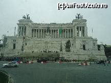 [P32] Piazza Venezia şi Il Vittoriano » foto by marocanu21
 - 
<span class="allrVoted glyphicon glyphicon-heart hidden" id="av487232"></span>
<a class="m-l-10 hidden" id="sv487232" onclick="voting_Foto_DelVot(,487232,3406)" role="button">șterge vot <span class="glyphicon glyphicon-remove"></span></a>
<a id="v9487232" class=" c-red"  onclick="voting_Foto_SetVot(487232)" role="button"><span class="glyphicon glyphicon-heart-empty"></span> <b>LIKE</b> = Votează poza</a> <img class="hidden"  id="f487232W9" src="/imagini/loader.gif" border="0" /><span class="AjErrMes hidden" id="e487232ErM"></span>