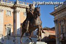 [P112] Copia statuii lui Marcus Aurelius aflata in fata Muzeelor Capitoline, originalul se afla in interiorul muzeului Palazzo dei Conservatori » foto by Muffin2009
 - 
<span class="allrVoted glyphicon glyphicon-heart hidden" id="av325159"></span>
<a class="m-l-10 hidden" id="sv325159" onclick="voting_Foto_DelVot(,325159,3406)" role="button">șterge vot <span class="glyphicon glyphicon-remove"></span></a>
<a id="v9325159" class=" c-red"  onclick="voting_Foto_SetVot(325159)" role="button"><span class="glyphicon glyphicon-heart-empty"></span> <b>LIKE</b> = Votează poza</a> <img class="hidden"  id="f325159W9" src="/imagini/loader.gif" border="0" /><span class="AjErrMes hidden" id="e325159ErM"></span>