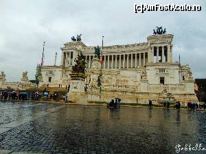 [P15] Monumento Nazionale a Vittorio Emanuele II » foto by GabrielaG
 - 
<span class="allrVoted glyphicon glyphicon-heart hidden" id="av590366"></span>
<a class="m-l-10 hidden" id="sv590366" onclick="voting_Foto_DelVot(,590366,3406)" role="button">șterge vot <span class="glyphicon glyphicon-remove"></span></a>
<a id="v9590366" class=" c-red"  onclick="voting_Foto_SetVot(590366)" role="button"><span class="glyphicon glyphicon-heart-empty"></span> <b>LIKE</b> = Votează poza</a> <img class="hidden"  id="f590366W9" src="/imagini/loader.gif" border="0" /><span class="AjErrMes hidden" id="e590366ErM"></span>