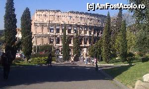 [P04] Colosseum ul văzut din parcul del Colle Oppio. Roma, Italia.  » foto by traian.leuca †
 - 
<span class="allrVoted glyphicon glyphicon-heart hidden" id="av411074"></span>
<a class="m-l-10 hidden" id="sv411074" onclick="voting_Foto_DelVot(,411074,3406)" role="button">șterge vot <span class="glyphicon glyphicon-remove"></span></a>
<a id="v9411074" class=" c-red"  onclick="voting_Foto_SetVot(411074)" role="button"><span class="glyphicon glyphicon-heart-empty"></span> <b>LIKE</b> = Votează poza</a> <img class="hidden"  id="f411074W9" src="/imagini/loader.gif" border="0" /><span class="AjErrMes hidden" id="e411074ErM"></span>