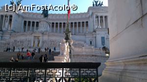 [P23] Piazza Venezia 2 » foto by FlorinAndrei
 - 
<span class="allrVoted glyphicon glyphicon-heart hidden" id="av964806"></span>
<a class="m-l-10 hidden" id="sv964806" onclick="voting_Foto_DelVot(,964806,3406)" role="button">șterge vot <span class="glyphicon glyphicon-remove"></span></a>
<a id="v9964806" class=" c-red"  onclick="voting_Foto_SetVot(964806)" role="button"><span class="glyphicon glyphicon-heart-empty"></span> <b>LIKE</b> = Votează poza</a> <img class="hidden"  id="f964806W9" src="/imagini/loader.gif" border="0" /><span class="AjErrMes hidden" id="e964806ErM"></span>