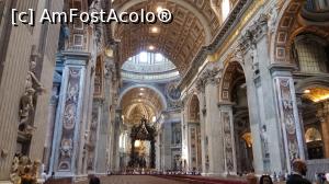 P11 [APR-2018] Interior din Bazilica San Pietro. 