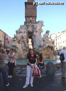 [P76] Roma,Piazza Navona-o ultimă amintire de lângă Fontana dei Quatro Fiumi » foto by mariana.olaru
 - 
<span class="allrVoted glyphicon glyphicon-heart hidden" id="av207379"></span>
<a class="m-l-10 hidden" id="sv207379" onclick="voting_Foto_DelVot(,207379,3406)" role="button">șterge vot <span class="glyphicon glyphicon-remove"></span></a>
<a id="v9207379" class=" c-red"  onclick="voting_Foto_SetVot(207379)" role="button"><span class="glyphicon glyphicon-heart-empty"></span> <b>LIKE</b> = Votează poza</a> <img class="hidden"  id="f207379W9" src="/imagini/loader.gif" border="0" /><span class="AjErrMes hidden" id="e207379ErM"></span>