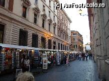 [P93] Roma-în drum spre Fontana Trevi ne putem opri pe străduțele comerciale cu puzderie de tarabe care abia ne așteaptă » foto by mariana.olaru
 - 
<span class="allrVoted glyphicon glyphicon-heart hidden" id="av207396"></span>
<a class="m-l-10 hidden" id="sv207396" onclick="voting_Foto_DelVot(,207396,3406)" role="button">șterge vot <span class="glyphicon glyphicon-remove"></span></a>
<a id="v9207396" class=" c-red"  onclick="voting_Foto_SetVot(207396)" role="button"><span class="glyphicon glyphicon-heart-empty"></span> <b>LIKE</b> = Votează poza</a> <img class="hidden"  id="f207396W9" src="/imagini/loader.gif" border="0" /><span class="AjErrMes hidden" id="e207396ErM"></span>