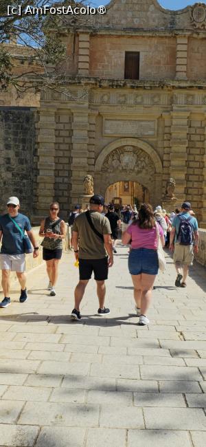 [P04] 04. Accesul în Mdina se face prin o poartă spectaculoasă. » foto by msnd
 - 
<span class="allrVoted glyphicon glyphicon-heart hidden" id="av1520729"></span>
<a class="m-l-10 hidden" id="sv1520729" onclick="voting_Foto_DelVot(,1520729,3421)" role="button">șterge vot <span class="glyphicon glyphicon-remove"></span></a>
<a id="v91520729" class=" c-red"  onclick="voting_Foto_SetVot(1520729)" role="button"><span class="glyphicon glyphicon-heart-empty"></span> <b>LIKE</b> = Votează poza</a> <img class="hidden"  id="f1520729W9" src="/imagini/loader.gif" border="0" /><span class="AjErrMes hidden" id="e1520729ErM"></span>