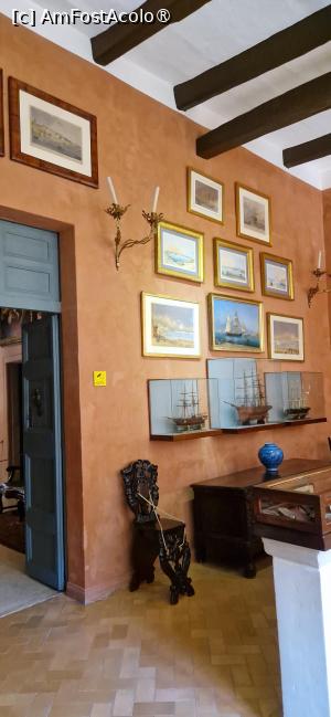 [P54] 54. Camera intitulată „Debarcaderul” ilustrează implicarea familiei Gollcher în afacerile cu transportul maritim . » foto by msnd
 - 
<span class="allrVoted glyphicon glyphicon-heart hidden" id="av1520779"></span>
<a class="m-l-10 hidden" id="sv1520779" onclick="voting_Foto_DelVot(,1520779,3421)" role="button">șterge vot <span class="glyphicon glyphicon-remove"></span></a>
<a id="v91520779" class=" c-red"  onclick="voting_Foto_SetVot(1520779)" role="button"><span class="glyphicon glyphicon-heart-empty"></span> <b>LIKE</b> = Votează poza</a> <img class="hidden"  id="f1520779W9" src="/imagini/loader.gif" border="0" /><span class="AjErrMes hidden" id="e1520779ErM"></span>