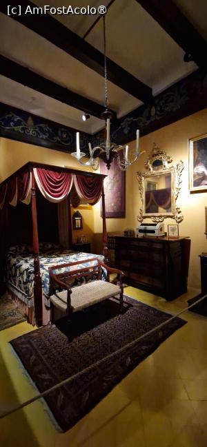 [P61] 61. Bineînțeles, există și un dormitor. » foto by msnd
 - 
<span class="allrVoted glyphicon glyphicon-heart hidden" id="av1520786"></span>
<a class="m-l-10 hidden" id="sv1520786" onclick="voting_Foto_DelVot(,1520786,3421)" role="button">șterge vot <span class="glyphicon glyphicon-remove"></span></a>
<a id="v91520786" class=" c-red"  onclick="voting_Foto_SetVot(1520786)" role="button"><span class="glyphicon glyphicon-heart-empty"></span> <b>LIKE</b> = Votează poza</a> <img class="hidden"  id="f1520786W9" src="/imagini/loader.gif" border="0" /><span class="AjErrMes hidden" id="e1520786ErM"></span>