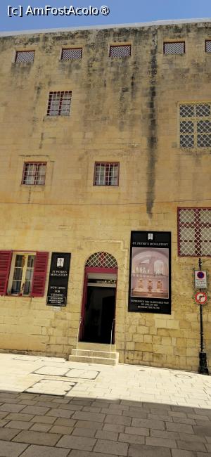 [P08] 08. Intrarea în Mănăstirea Sfântului Petru. » foto by msnd
 - 
<span class="allrVoted glyphicon glyphicon-heart hidden" id="av1520733"></span>
<a class="m-l-10 hidden" id="sv1520733" onclick="voting_Foto_DelVot(,1520733,3421)" role="button">șterge vot <span class="glyphicon glyphicon-remove"></span></a>
<a id="v91520733" class=" c-red"  onclick="voting_Foto_SetVot(1520733)" role="button"><span class="glyphicon glyphicon-heart-empty"></span> <b>LIKE</b> = Votează poza</a> <img class="hidden"  id="f1520733W9" src="/imagini/loader.gif" border="0" /><span class="AjErrMes hidden" id="e1520733ErM"></span>