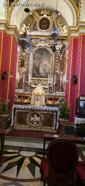 [P42] 42. Una din capelele laterale. » foto by msnd
 - 
<span class="allrVoted glyphicon glyphicon-heart hidden" id="av1514224"></span>
<a class="m-l-10 hidden" id="sv1514224" onclick="voting_Foto_DelVot(,1514224,3422)" role="button">șterge vot <span class="glyphicon glyphicon-remove"></span></a>
<a id="v91514224" class=" c-red"  onclick="voting_Foto_SetVot(1514224)" role="button"><span class="glyphicon glyphicon-heart-empty"></span> <b>LIKE</b> = Votează poza</a> <img class="hidden"  id="f1514224W9" src="/imagini/loader.gif" border="0" /><span class="AjErrMes hidden" id="e1514224ErM"></span>