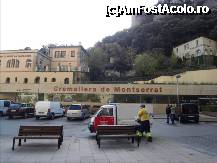 [P54] Statia cremalierei, la nivelul strazii, Funicularul Santa Cova (coboara), in stanga si cladirea Funicularului Sant Joan (urca) in Dreapta. Biletele pentru funiculare (in caz ca nu aveti Trans sau Tot) se cumpara de la cladirea funicularului. Au si bilet combinat doar pentru cele doua funiculare. » foto by TraianS
 - 
<span class="allrVoted glyphicon glyphicon-heart hidden" id="av297125"></span>
<a class="m-l-10 hidden" id="sv297125" onclick="voting_Foto_DelVot(,297125,3448)" role="button">șterge vot <span class="glyphicon glyphicon-remove"></span></a>
<a id="v9297125" class=" c-red"  onclick="voting_Foto_SetVot(297125)" role="button"><span class="glyphicon glyphicon-heart-empty"></span> <b>LIKE</b> = Votează poza</a> <img class="hidden"  id="f297125W9" src="/imagini/loader.gif" border="0" /><span class="AjErrMes hidden" id="e297125ErM"></span>