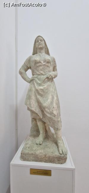 [P20] 20. Țărancă cu spic, gips. » foto by doinafil
 - 
<span class="allrVoted glyphicon glyphicon-heart hidden" id="av1522138"></span>
<a class="m-l-10 hidden" id="sv1522138" onclick="voting_Foto_DelVot(,1522138,3496)" role="button">șterge vot <span class="glyphicon glyphicon-remove"></span></a>
<a id="v91522138" class=" c-red"  onclick="voting_Foto_SetVot(1522138)" role="button"><span class="glyphicon glyphicon-heart-empty"></span> <b>LIKE</b> = Votează poza</a> <img class="hidden"  id="f1522138W9" src="/imagini/loader.gif" border="0" /><span class="AjErrMes hidden" id="e1522138ErM"></span>